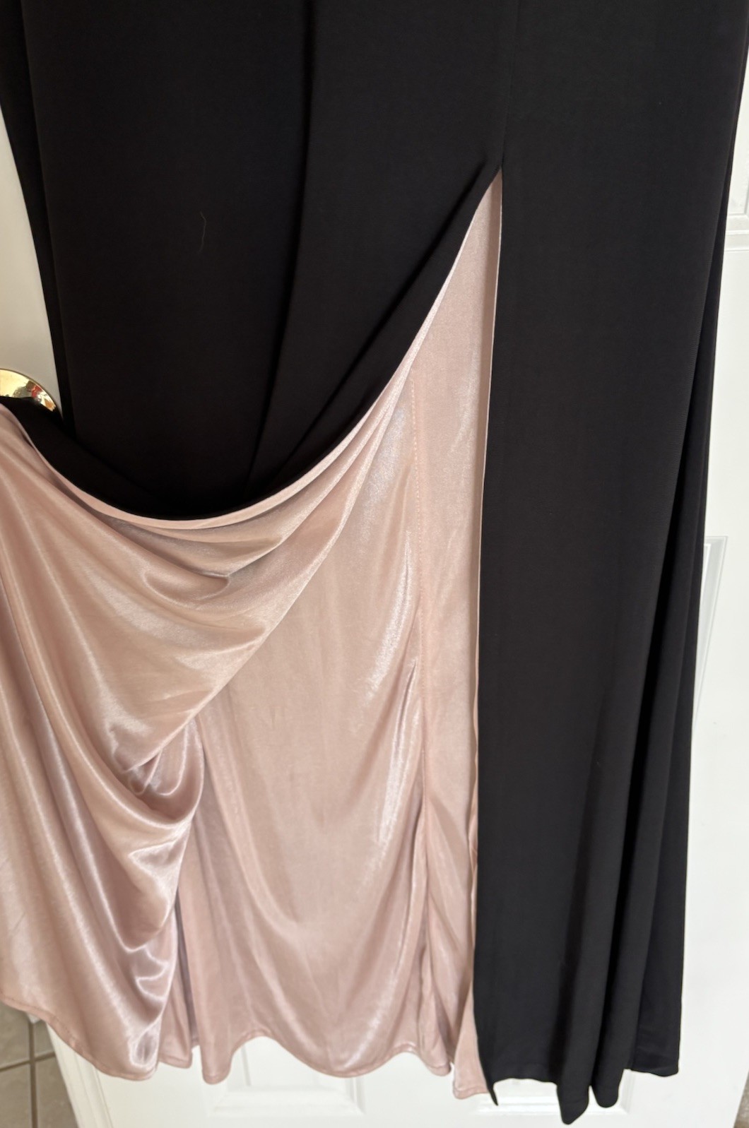Xscape Black/Pink Satin One Shoulder Draped Lined Stretch Maxi Dress Women 10