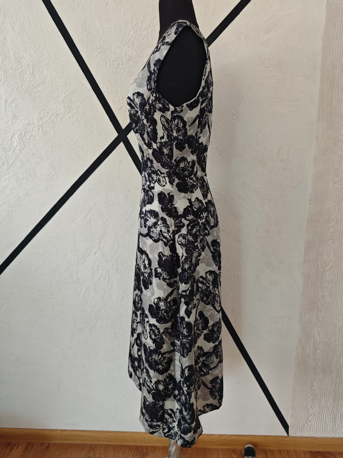 LK Bennett Designer Silk Dress Graphic Floral Black Gray UK6/US2/EU34