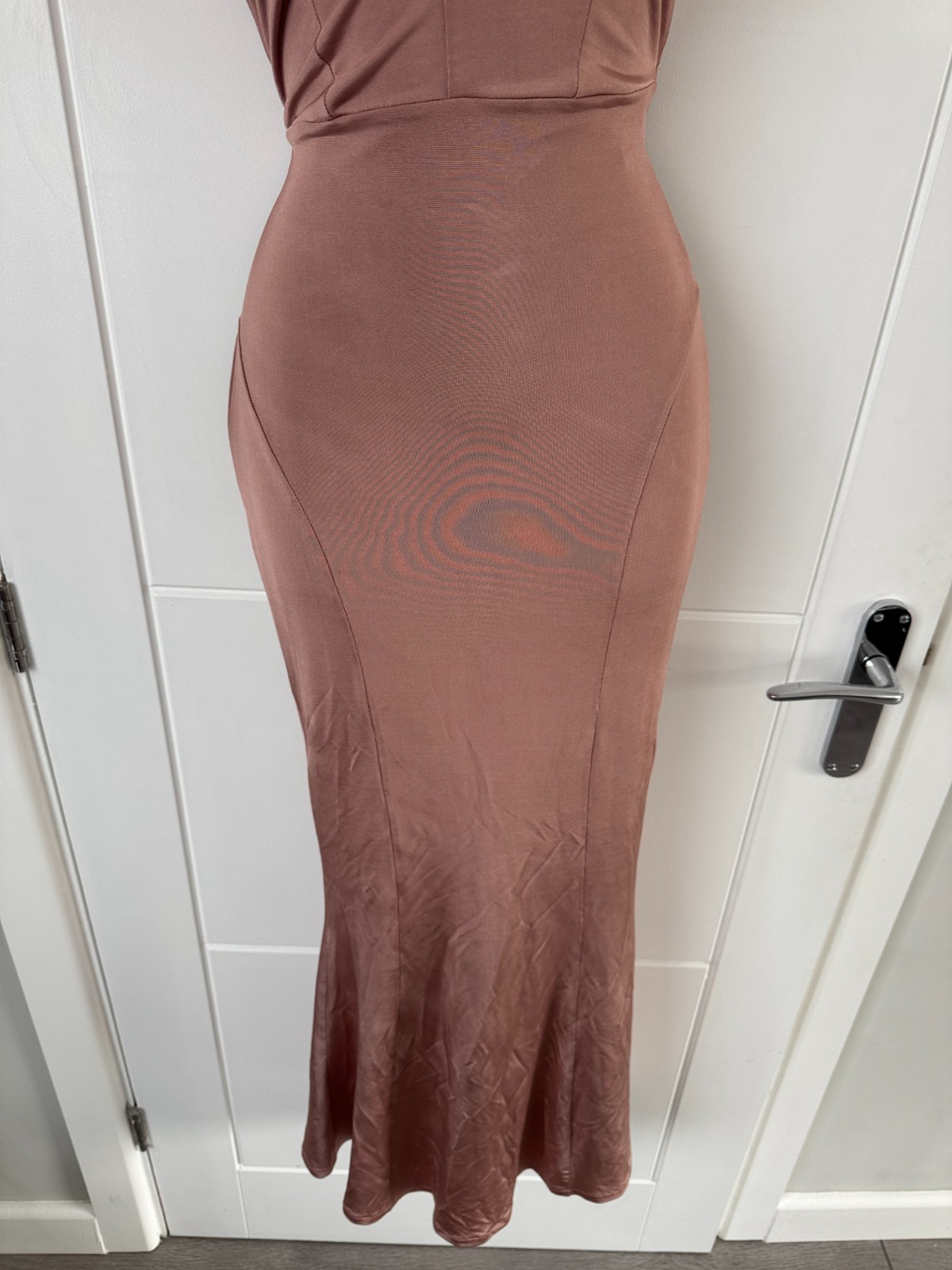 Lustre Satin Backless Cut Out Mermaid Maxi Evening Dress Nude M UK 12-14 B100