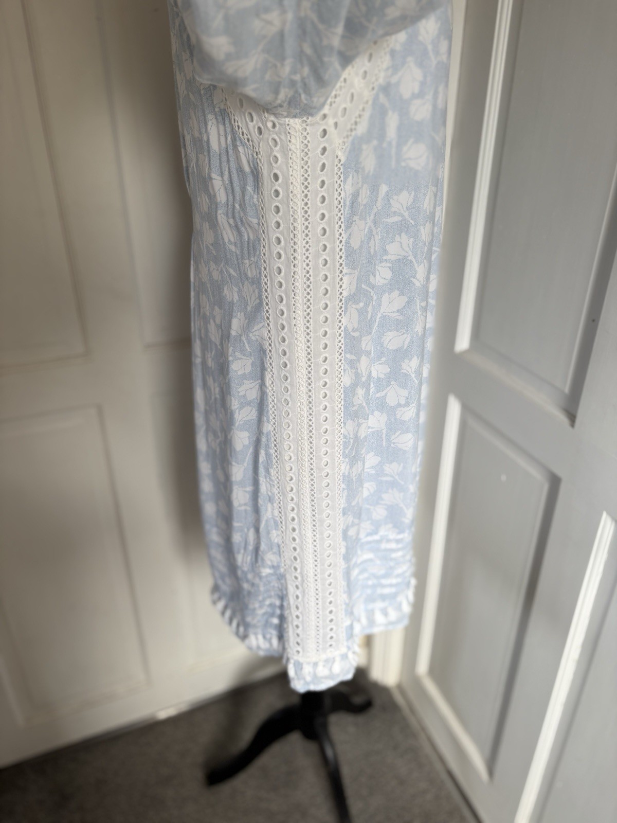 Mint Velvet Ladies Light Blue White Broderie Tassell Trim Summer Dress UK 16