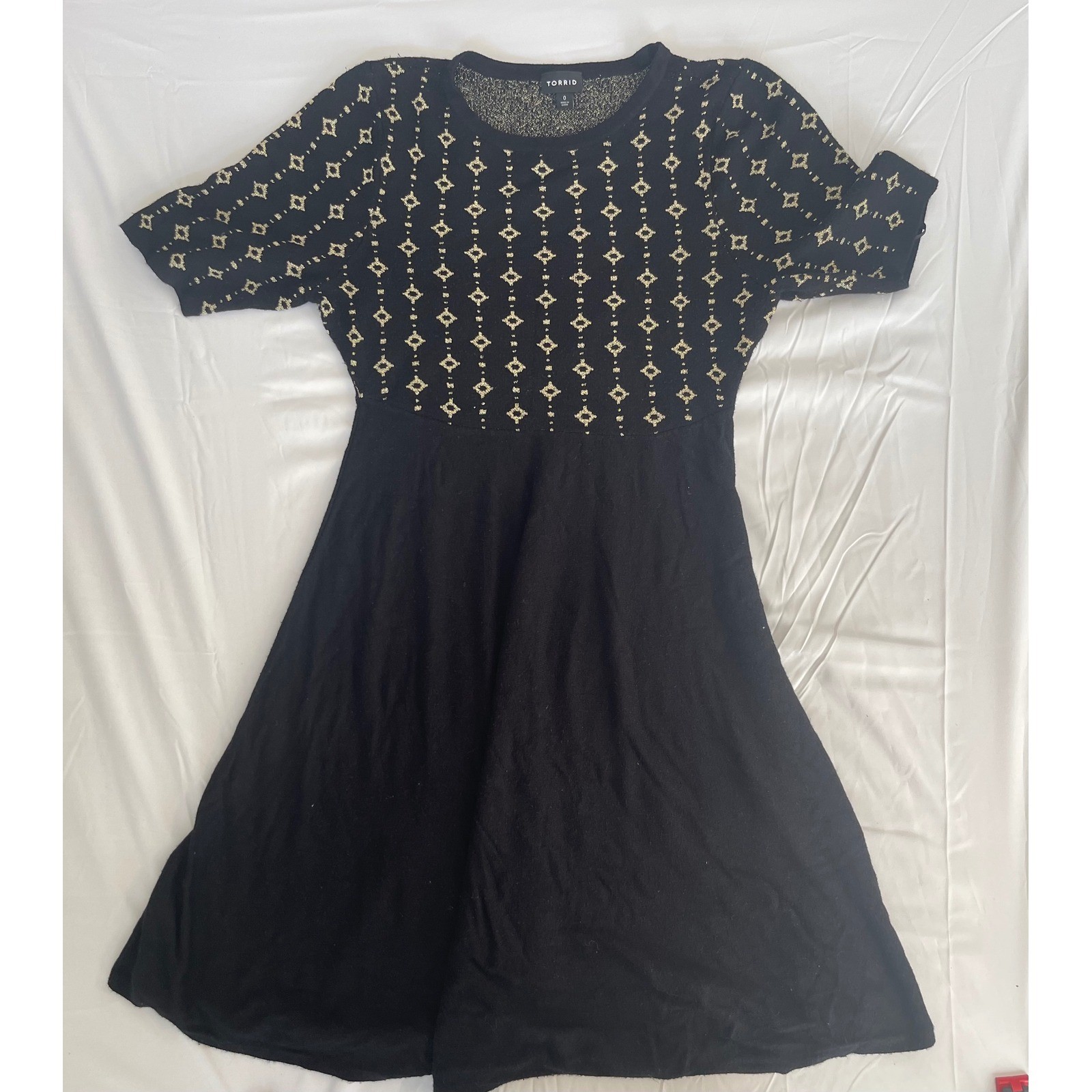 Torrid Dress Womens 0 Black Gold Metallic Geometric Knit Fit Flare Short Sleeve