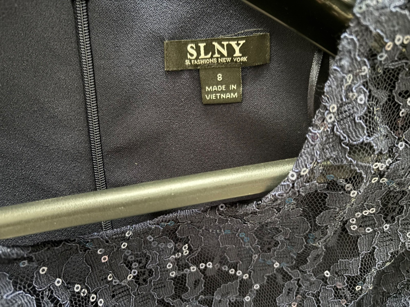 SLNY sleeveless navy sheath cocktail dress with lace sequined neck, sz 8, NWT