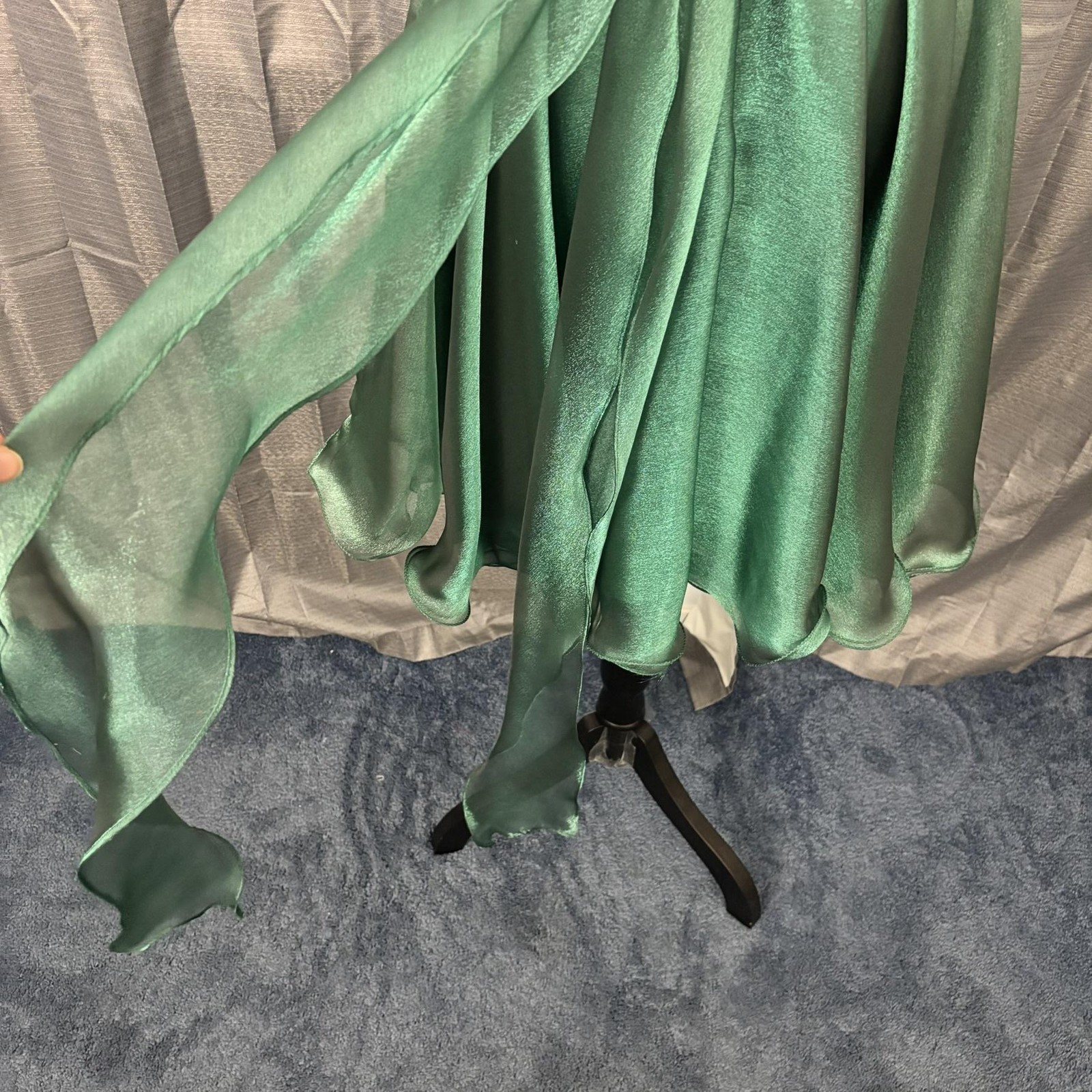 Sherri Hill Dress Womens 2 Emerald Green Sequin Halter Sweetheart Prom Cocktail
