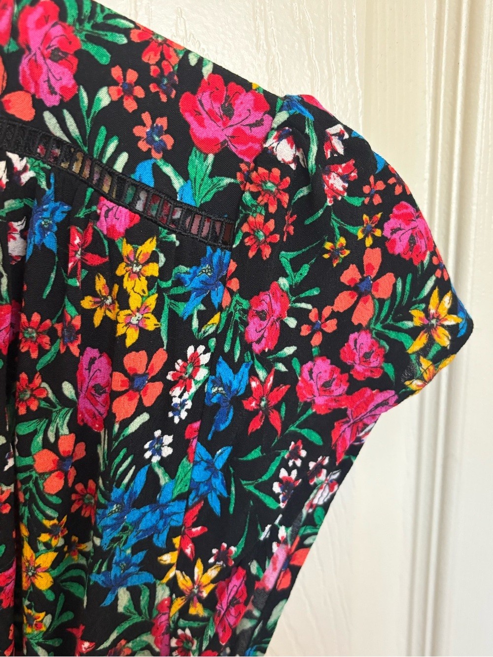 GAP Floral Midi Dress Size S Black Multicolor Garden Print Spring Summer Outfit