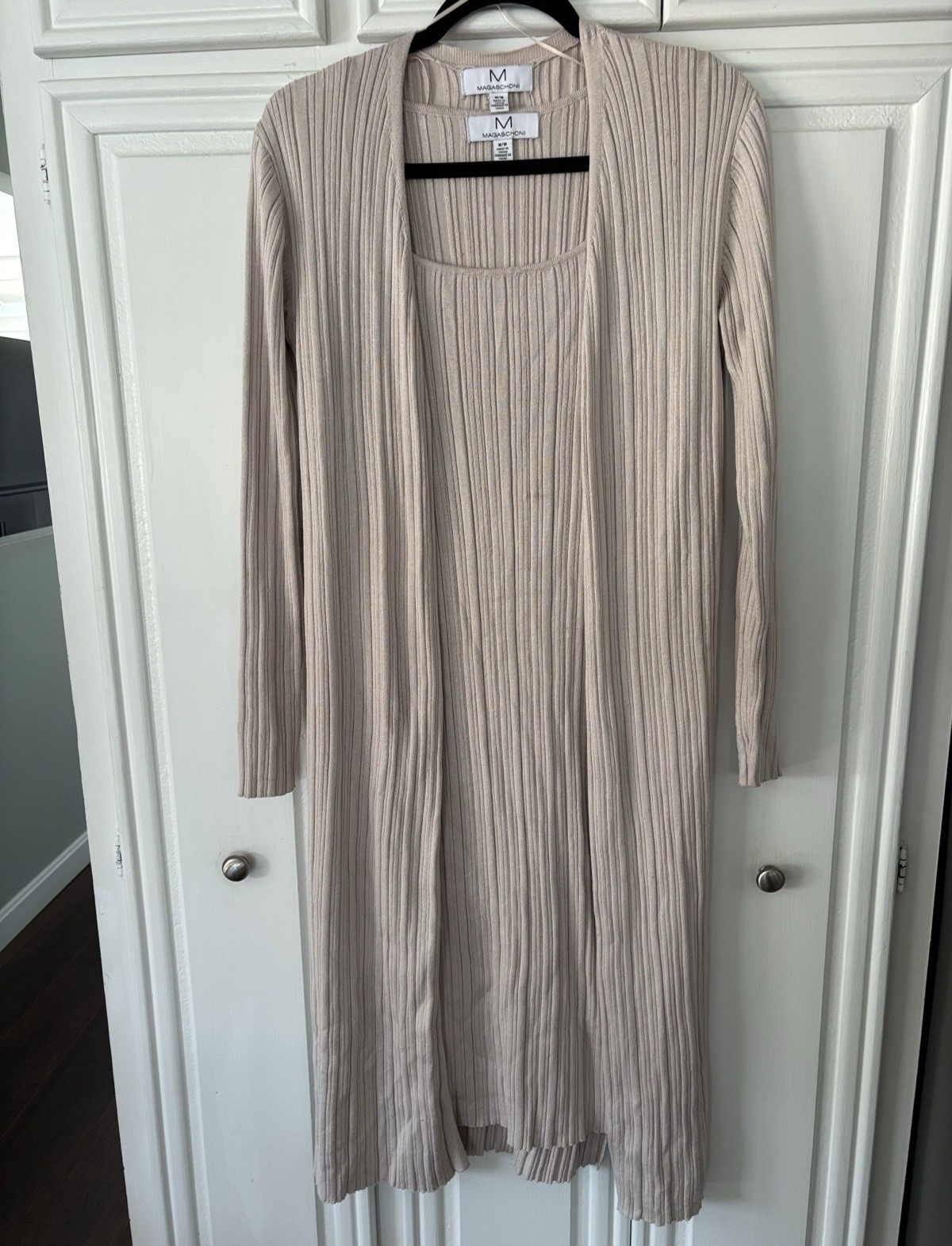 Magaschoni Beige Ribbed Knit Sleeveless Midi Sweater Dress Scoop Neck M
