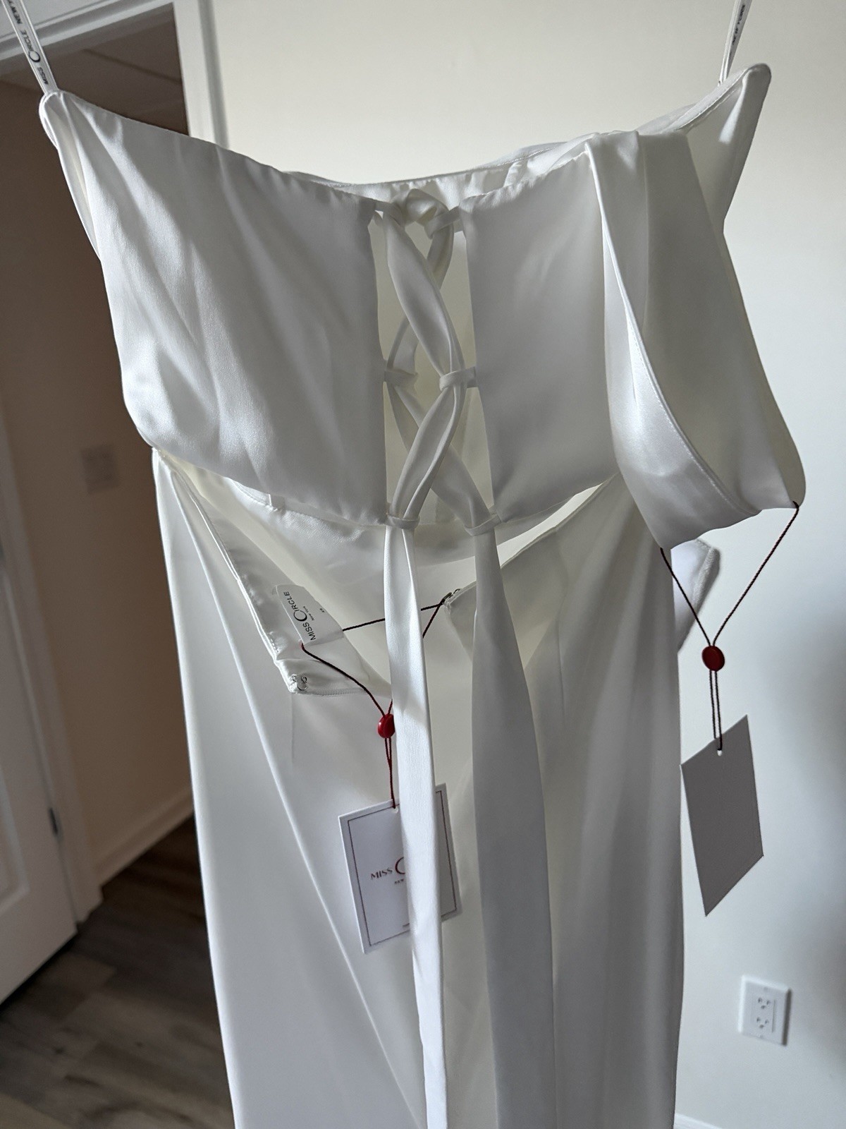 Miss circle White Open Back Dress Maxi Length Size S