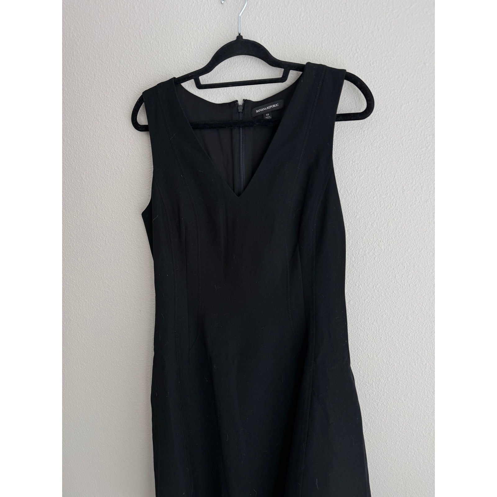 Banana Republic Women’s Sz 14 Sleeve Fit & Flare Dress Black V Neck