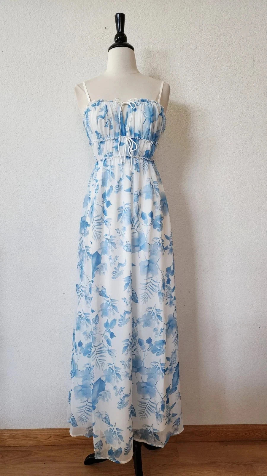 New Anthro Maxi Dress Size Small White Blue Floral Coquette Bow Europe Italy