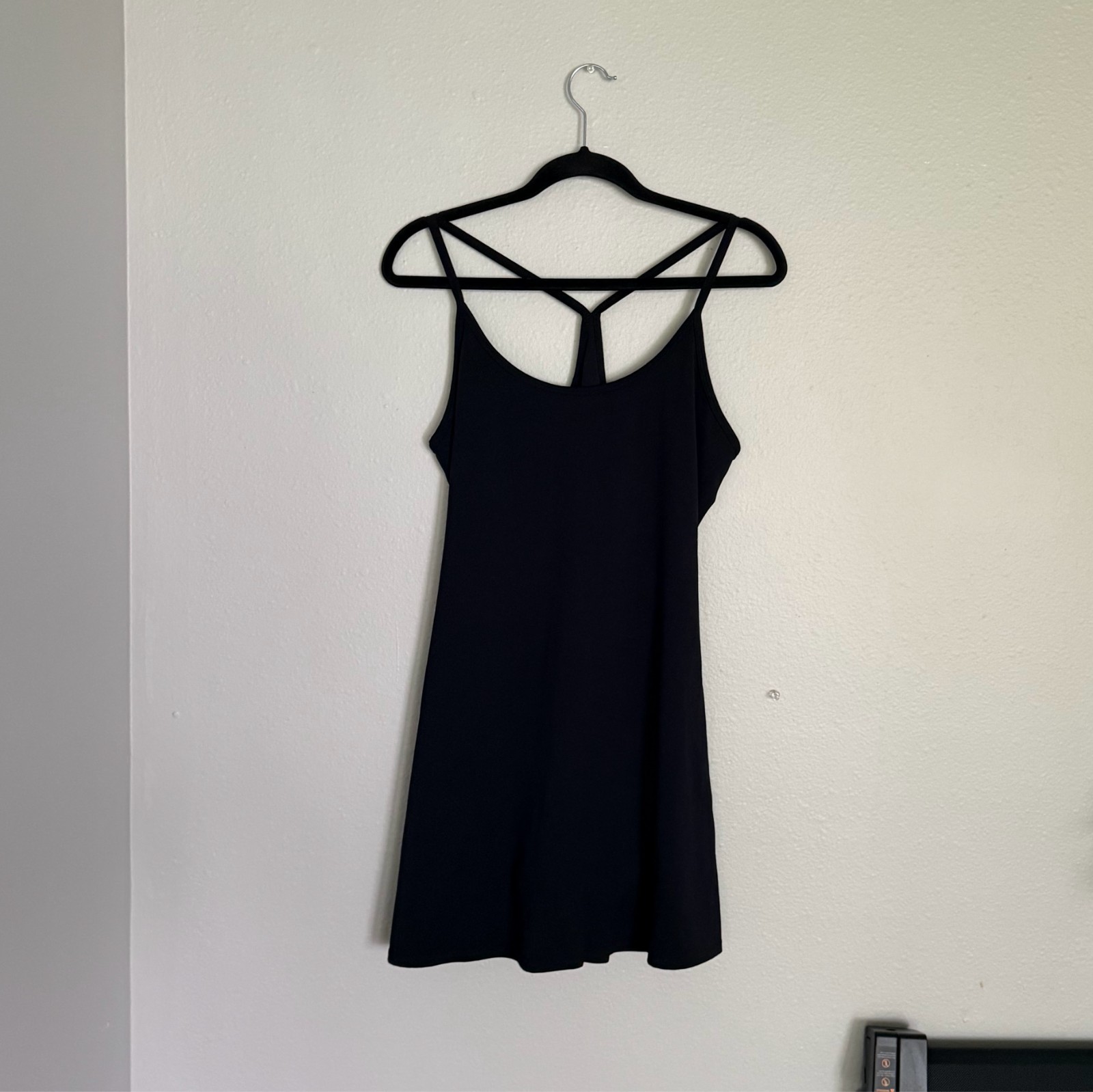 Quince Ultra-Form Active Dress Black Medium Built-In Shorts Pockets Tennis