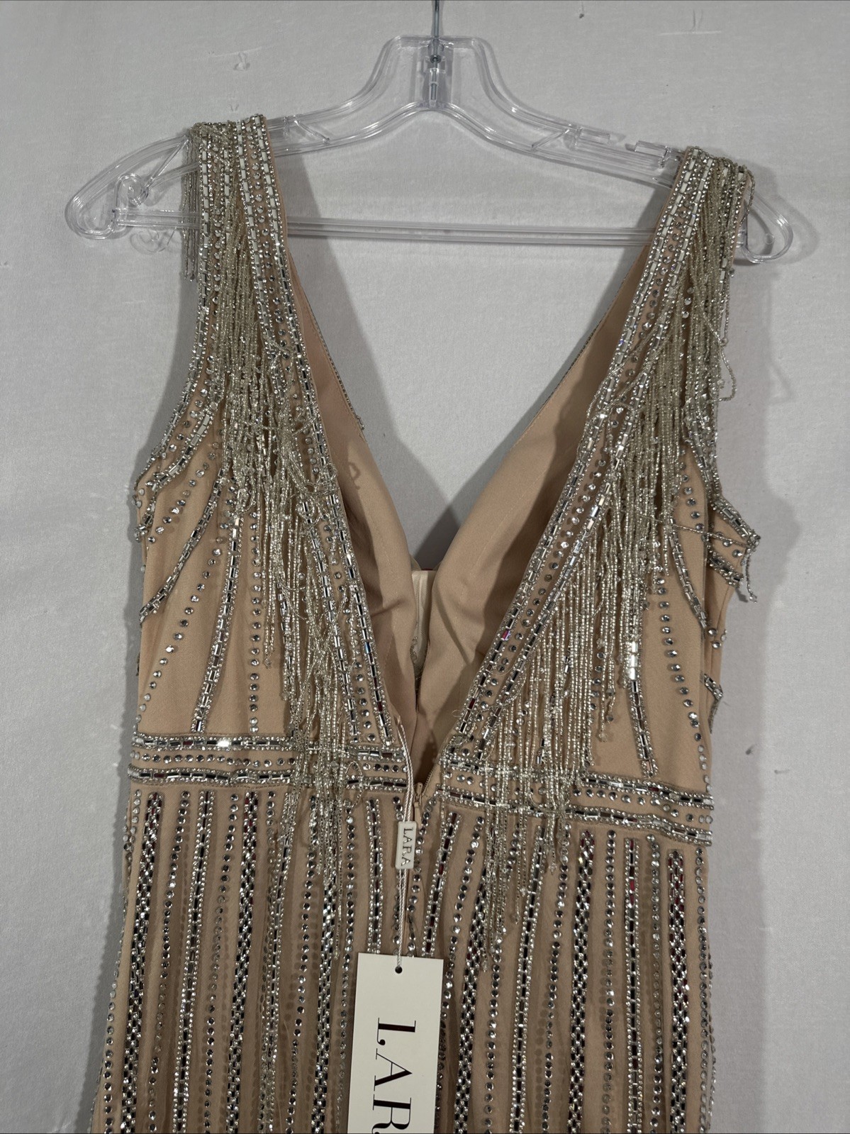 NWT $698 Lara [ 6 ] 29680 Beaded Fringe V-Neck Sleeveless Column Gown Nude J2021