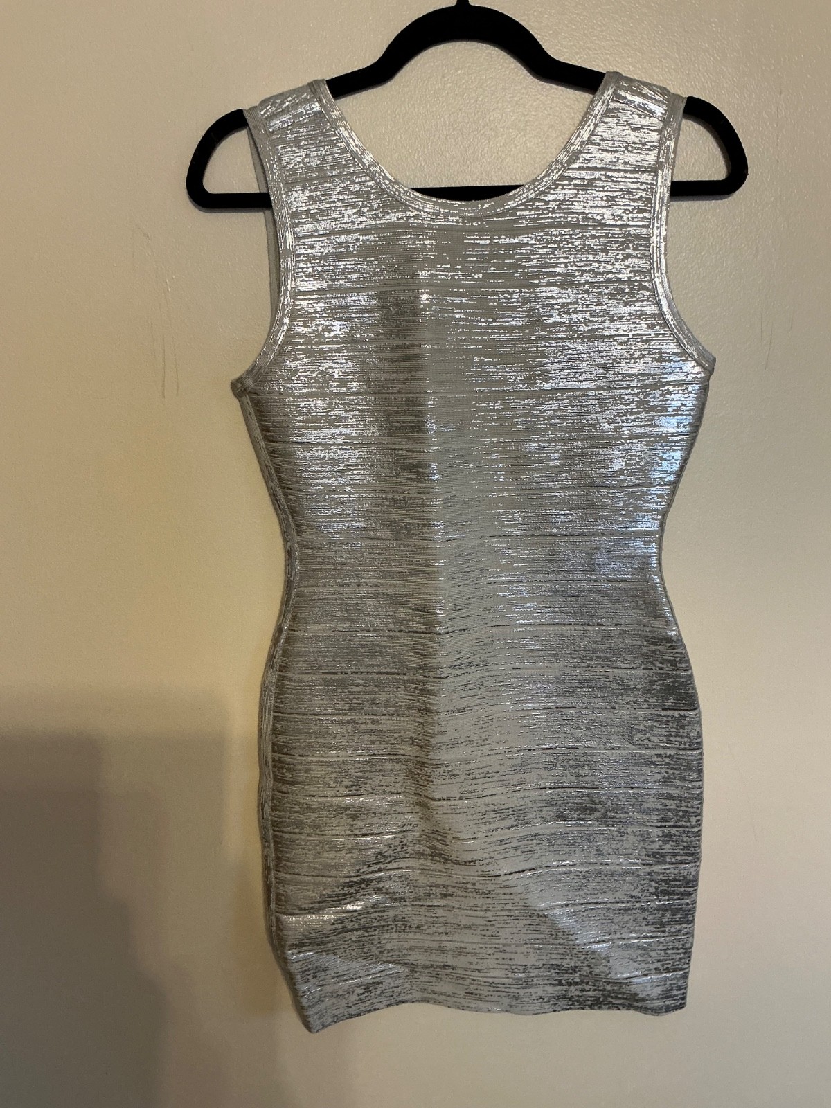 NWT $1050 Herve leger women’s size M silver foil bandage sleeveless Dress