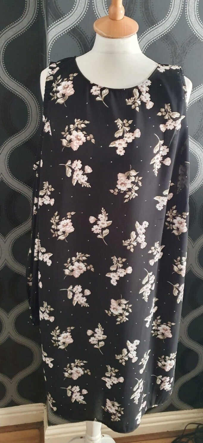 NEW LOOK CURVES Black & Beige Floral Cold Shoulder Dress Size 20
