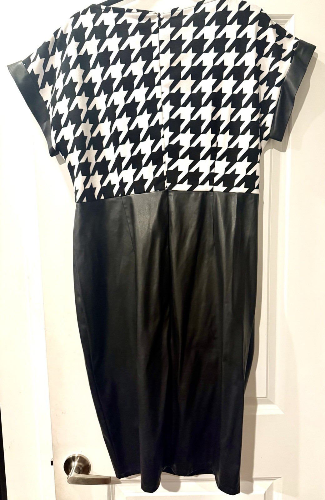 New York And Company fauxLeather Houndstooth Dress, Size Large
