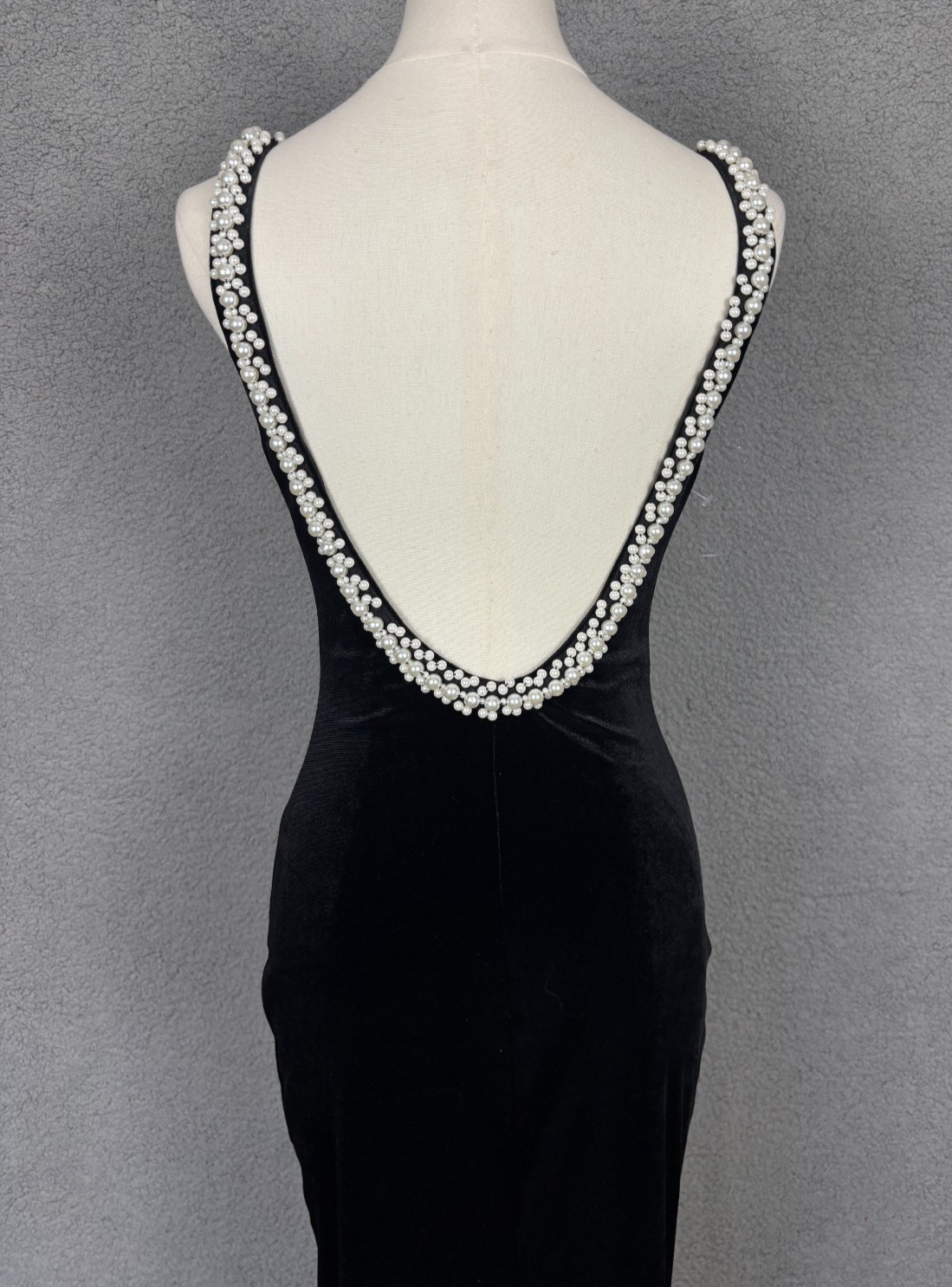 B Darlin Juniors'(1/2) Imitation-Pearl-Trim U-Back Velvet MIDI Dress Black NWOTs