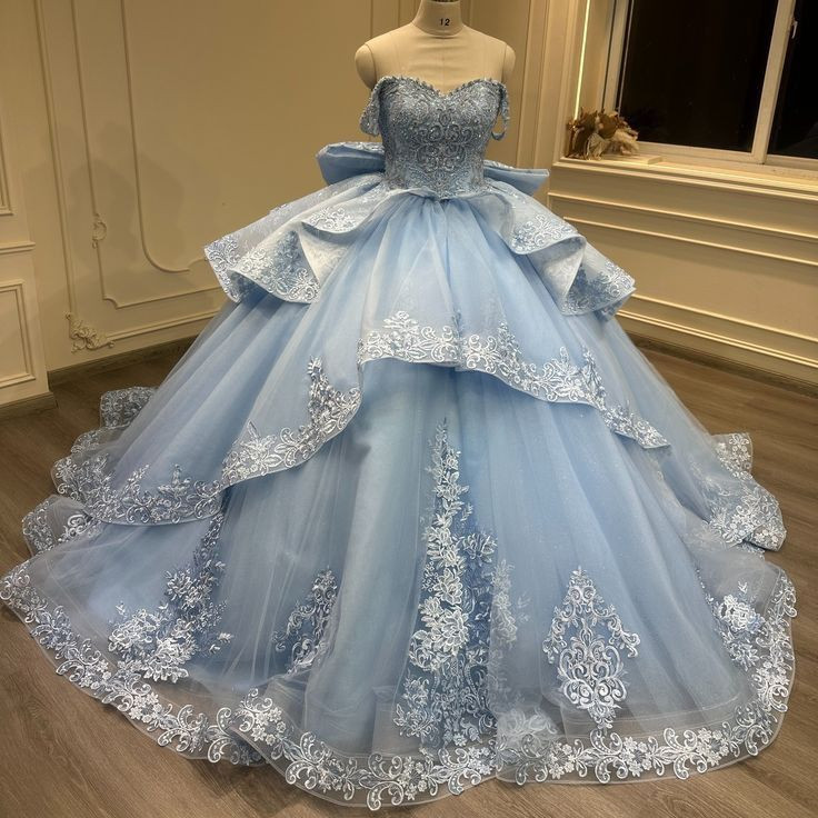 Sky Blue Quinceanera Dresses Lace Flower Appliques Ruffles Sweet 16 Ball Gown