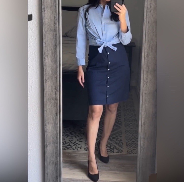 Tahari Business Button Up Navy Striped Waist Tie Button Up Dress Size 4