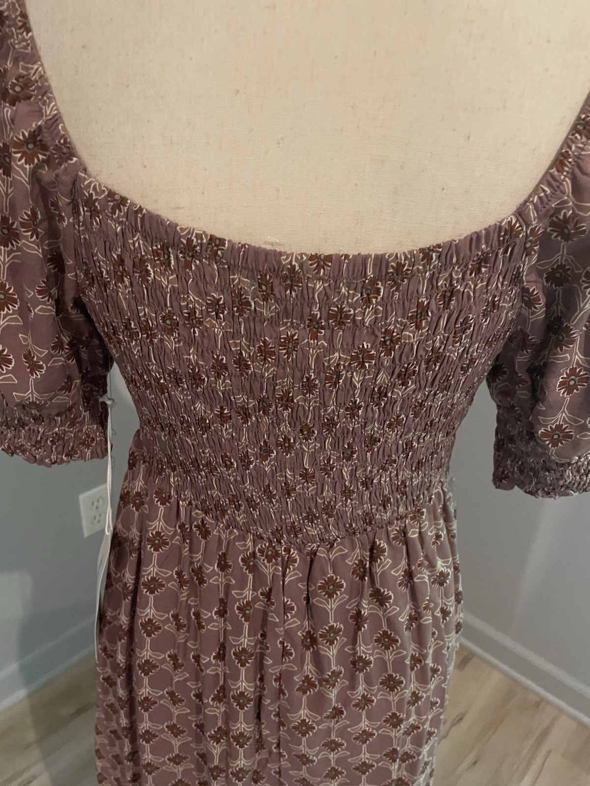 Mimi Chica Puff Sleeve Floral Midi Dress Size Med Empire Waist Smocked Keyhole