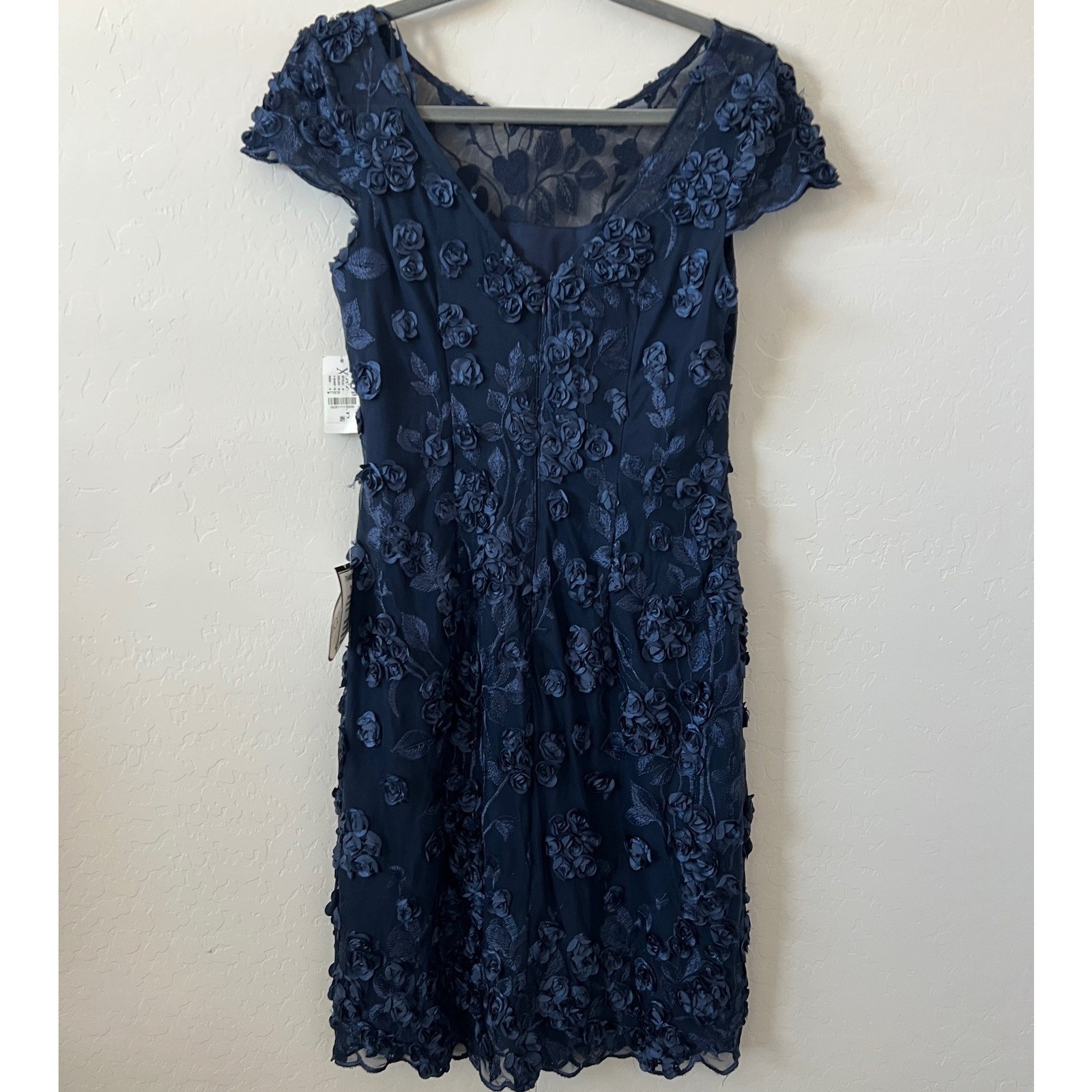 XSCAPE Navy Blue Lace Floral Cap Sleeve V Neck Sheath Dress Size 4