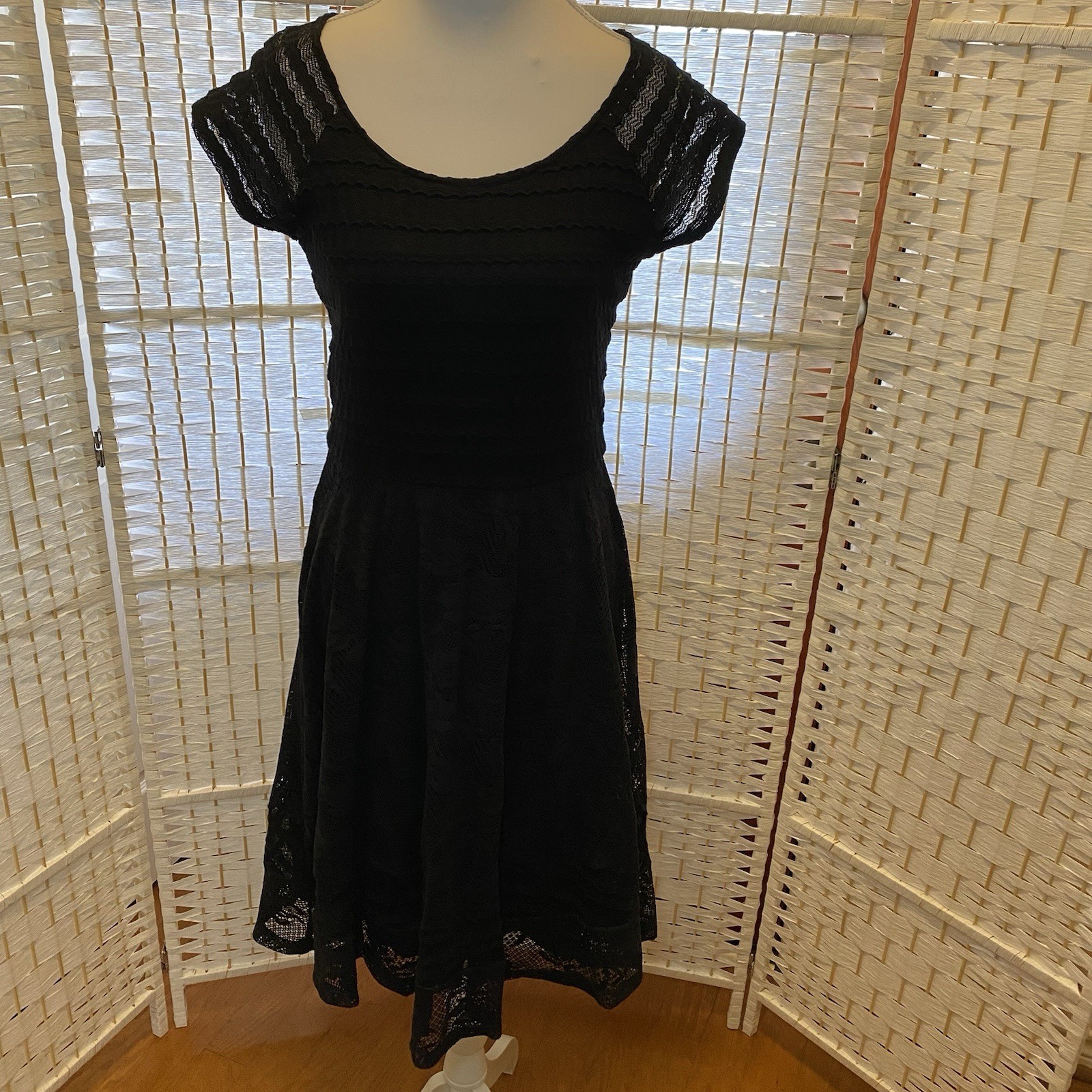 Black Floral Lace Dress By NY Collection size XS