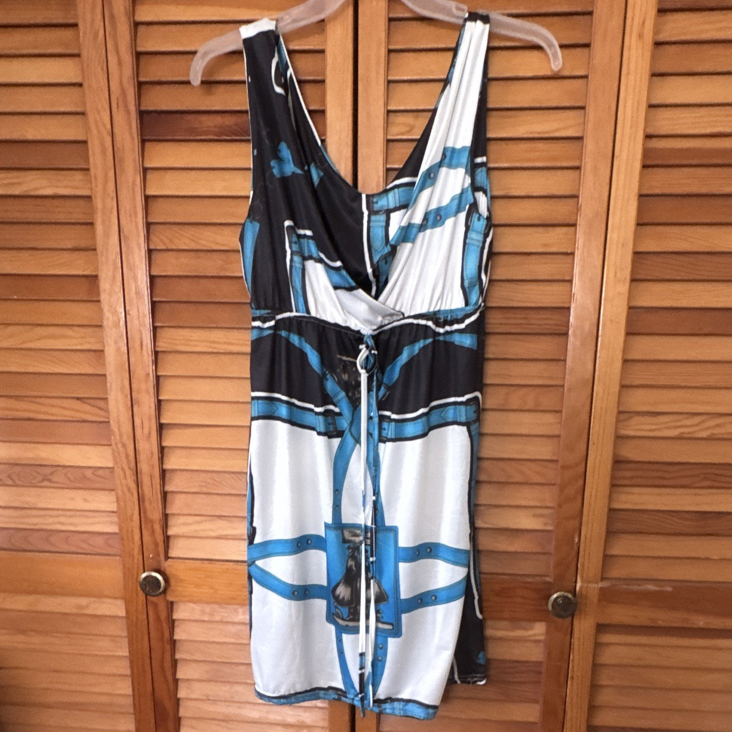 Women’s Black White Blue Geometric V-Neck Sleeveless Mini Dress