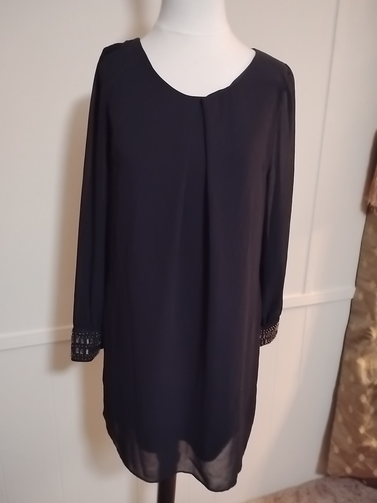 A.Buyer Polyester Chiffon Lined Mini Blouse Dress Size Small Gemstones