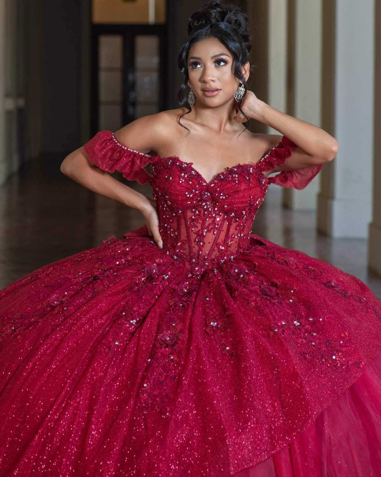 Luxury Beaded Off Shoulder Quinceanera Dress Layered Lace Appliques Ball Gowns
