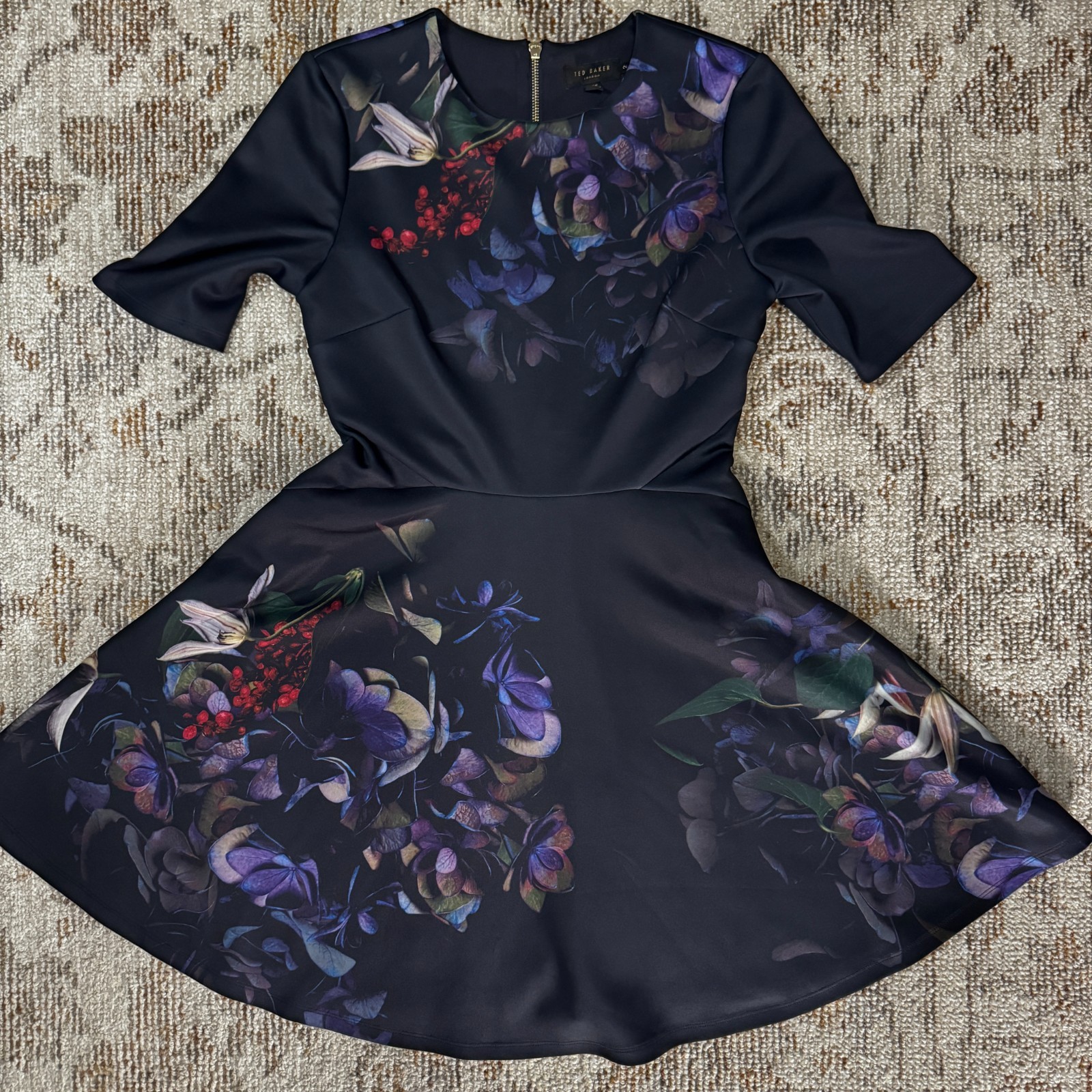NWOT Ted Baker London Alephie Skater Dress in Black Size 2 US 4-6