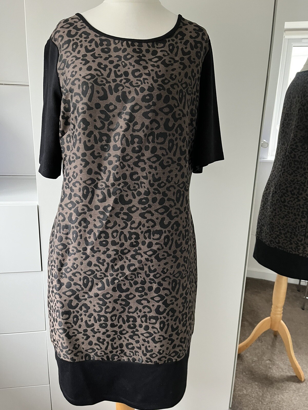 Moda Animal Leopard Print Brown & Black Shift Dress Size 18 Non Stretch #146