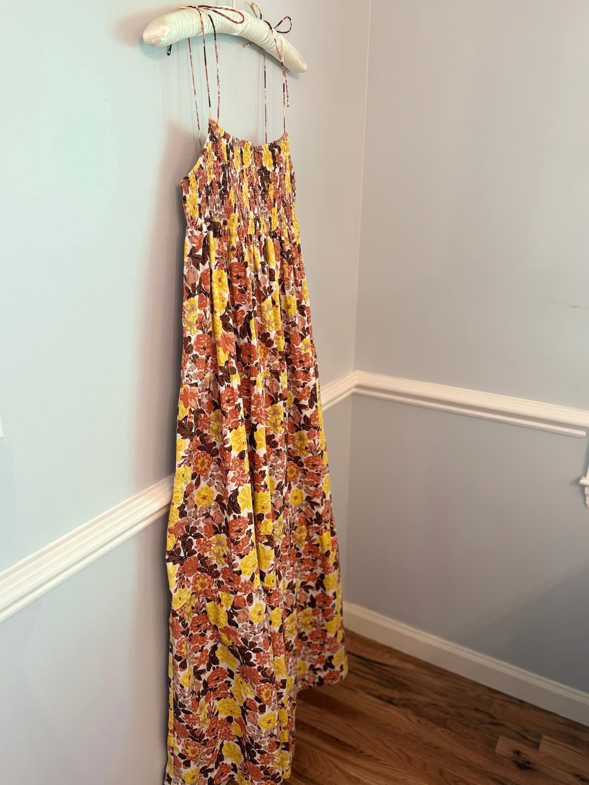 S/W/F Floral Tiered Maxi Dress Open Back Smocked Cotton Tie Strap Size M