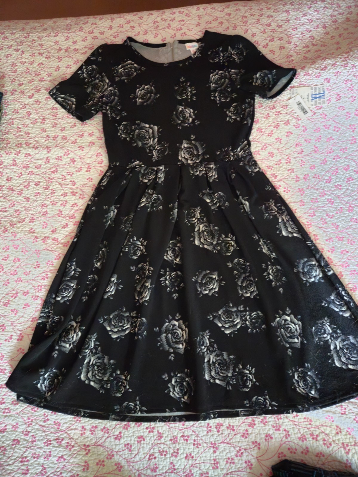 LuLaRue dresses and skirts Med-XL