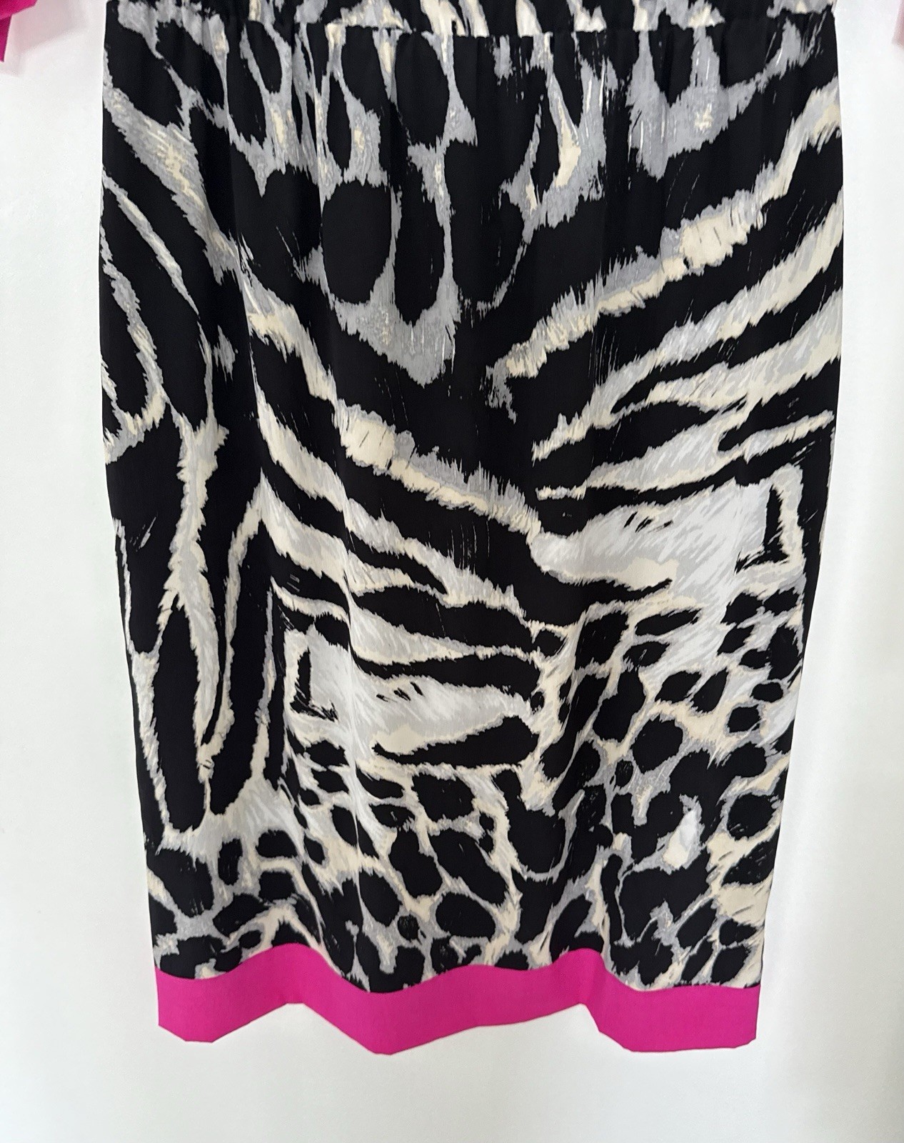 St. John Black Pink Trim Animal Print Dress Silk Blend 3/4 Sleeves Knee Length 4