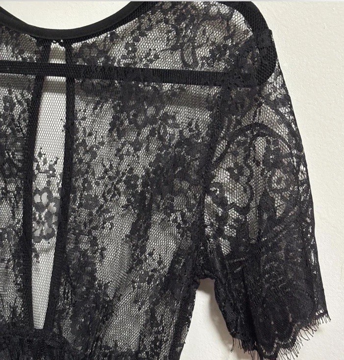Women’s Black Floral Lace Sheer Crew Neck A-Line Dress Size M