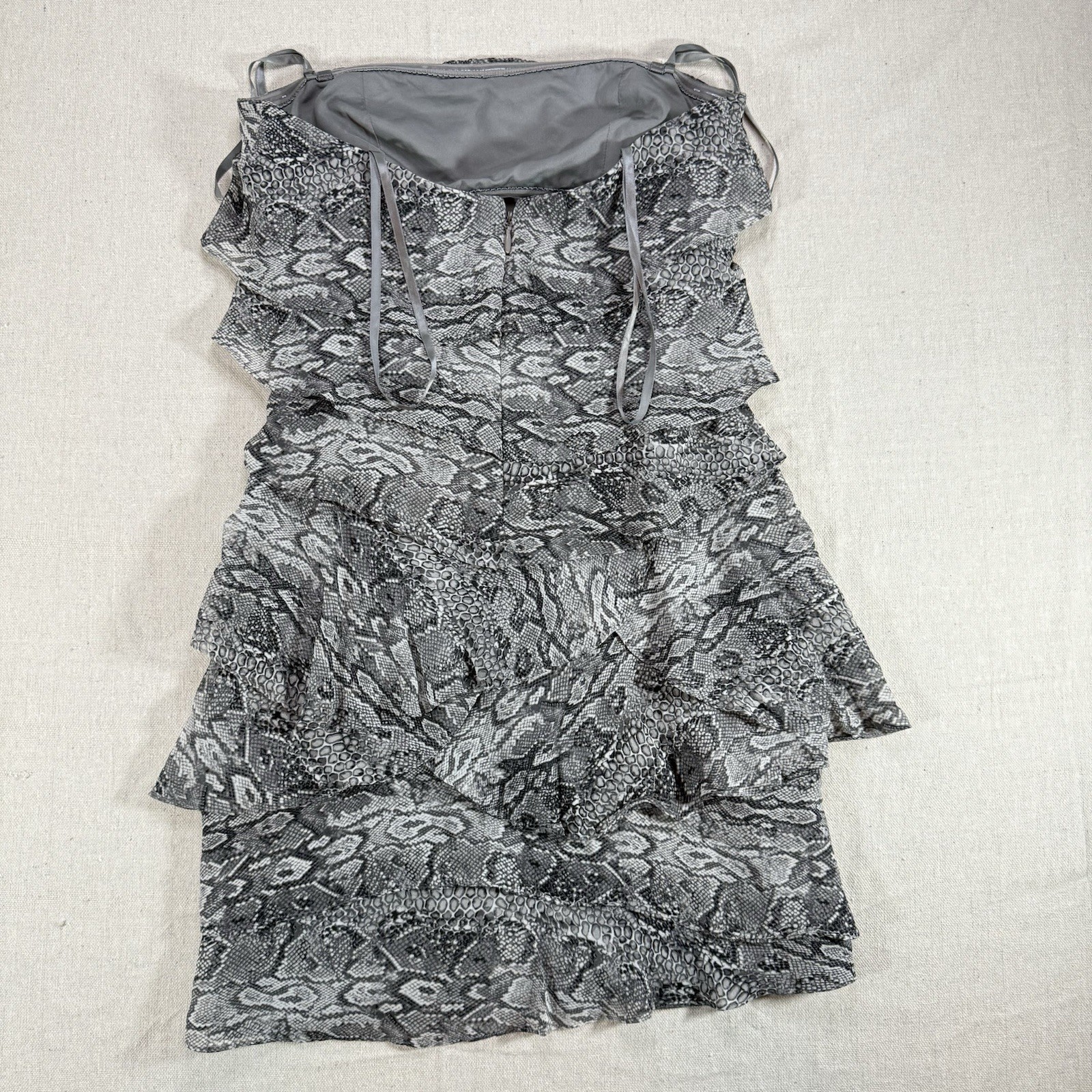 BCBGMAXAZRIA Dress Size 6 Snake Print Strapless Ruffle Cocktail Party Mini