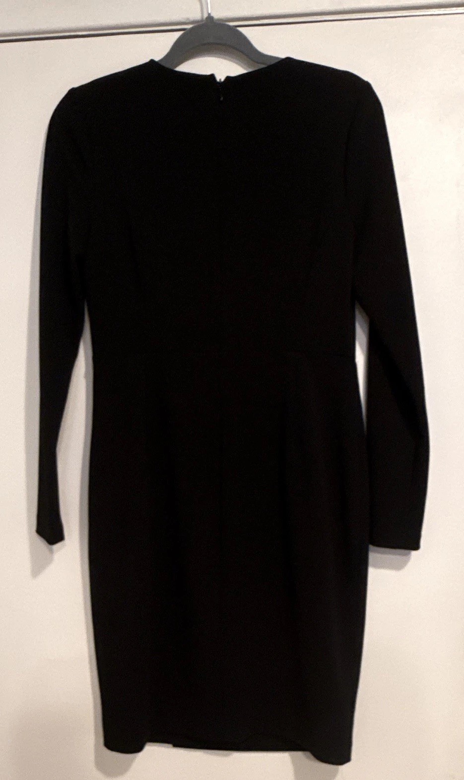 DKNY Black V-Neck Long Sleeve Sheath Knee Dress Zip Lined Stretch 8