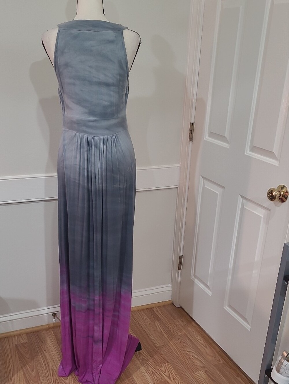 Pink Lotus Wave V-Neck Ombre Gray to Purple Maxi Dress – Size M
