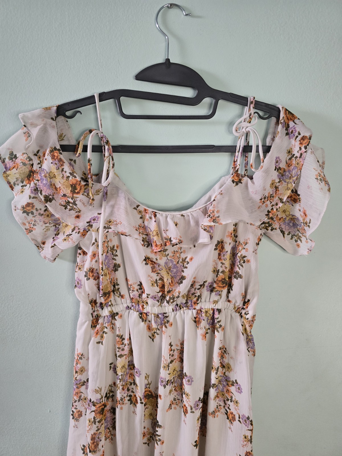 Jolt Cream Floral Ruffle Cold Shoulder Mini Dress,chic,boho,beachy,lined Size S
