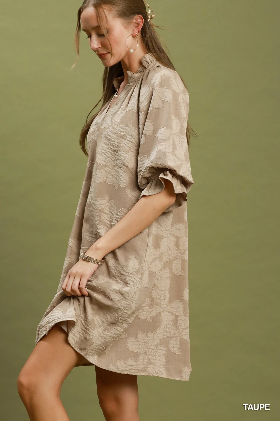 Umgee Floral Textured Jacqaurd V-Neck Dress – Taupe – Small