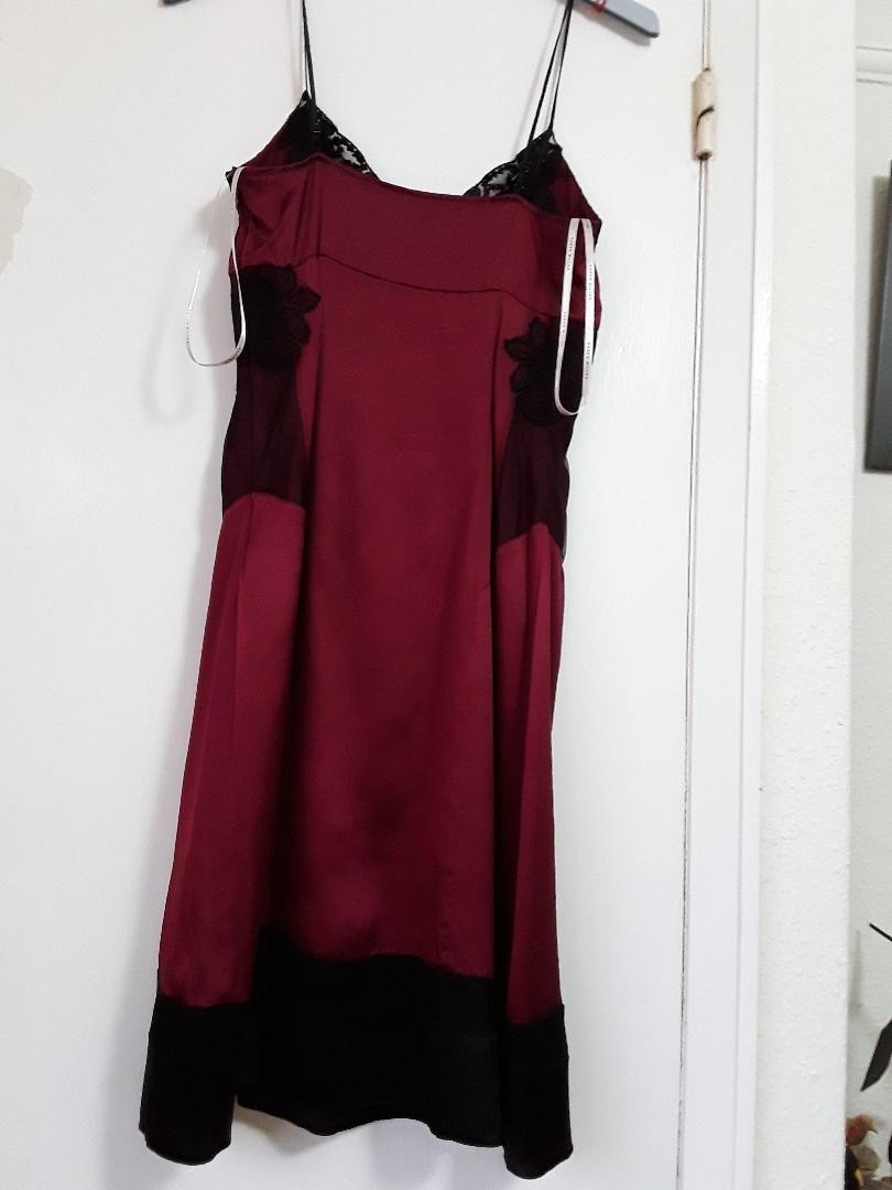 Karen Millen red and black silk dress uk size 10. Great party dress.