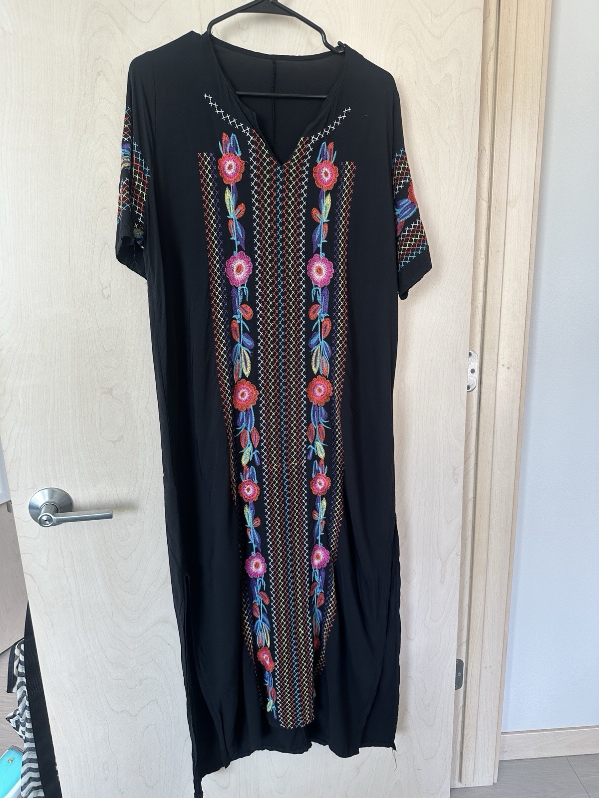 Woman’s Embroidered Kaftan Dress Black ONE SZ 100% Cotton Lightweight Boho Mumu