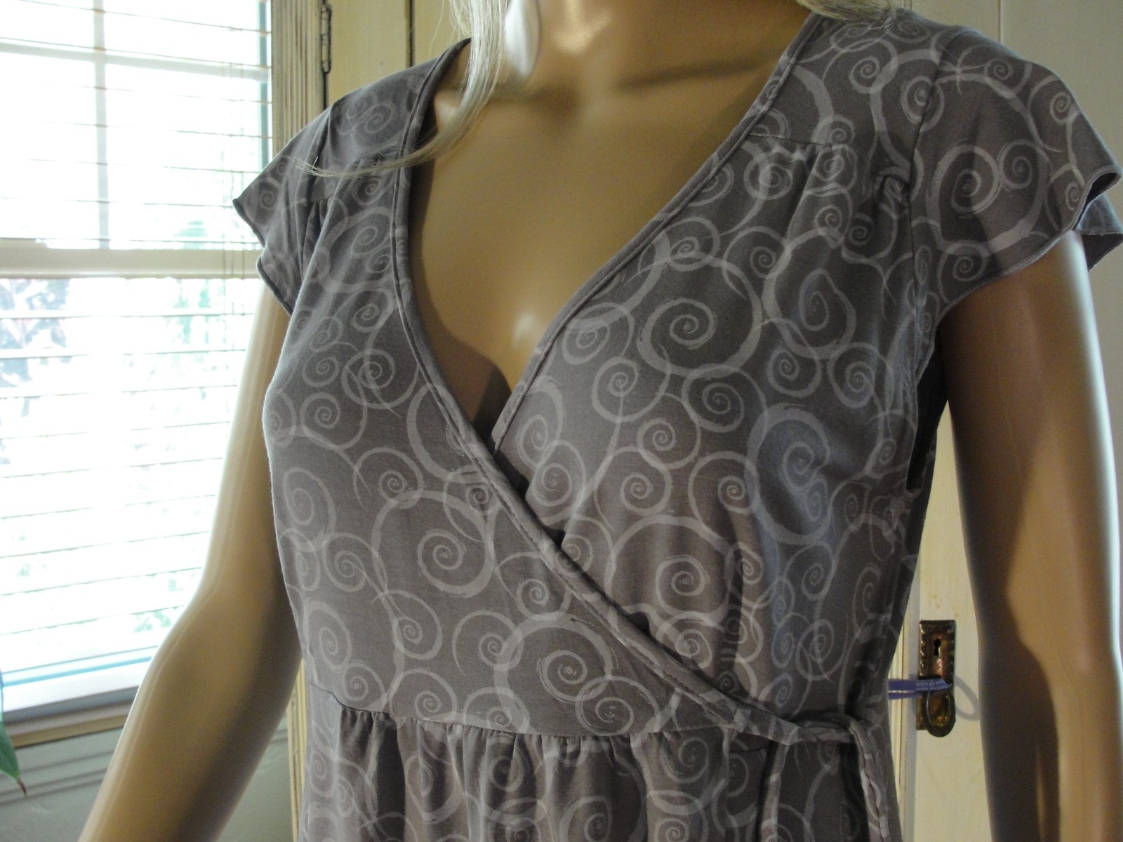 Mary Ellen Wrap Dress Spiral Design Women Size M