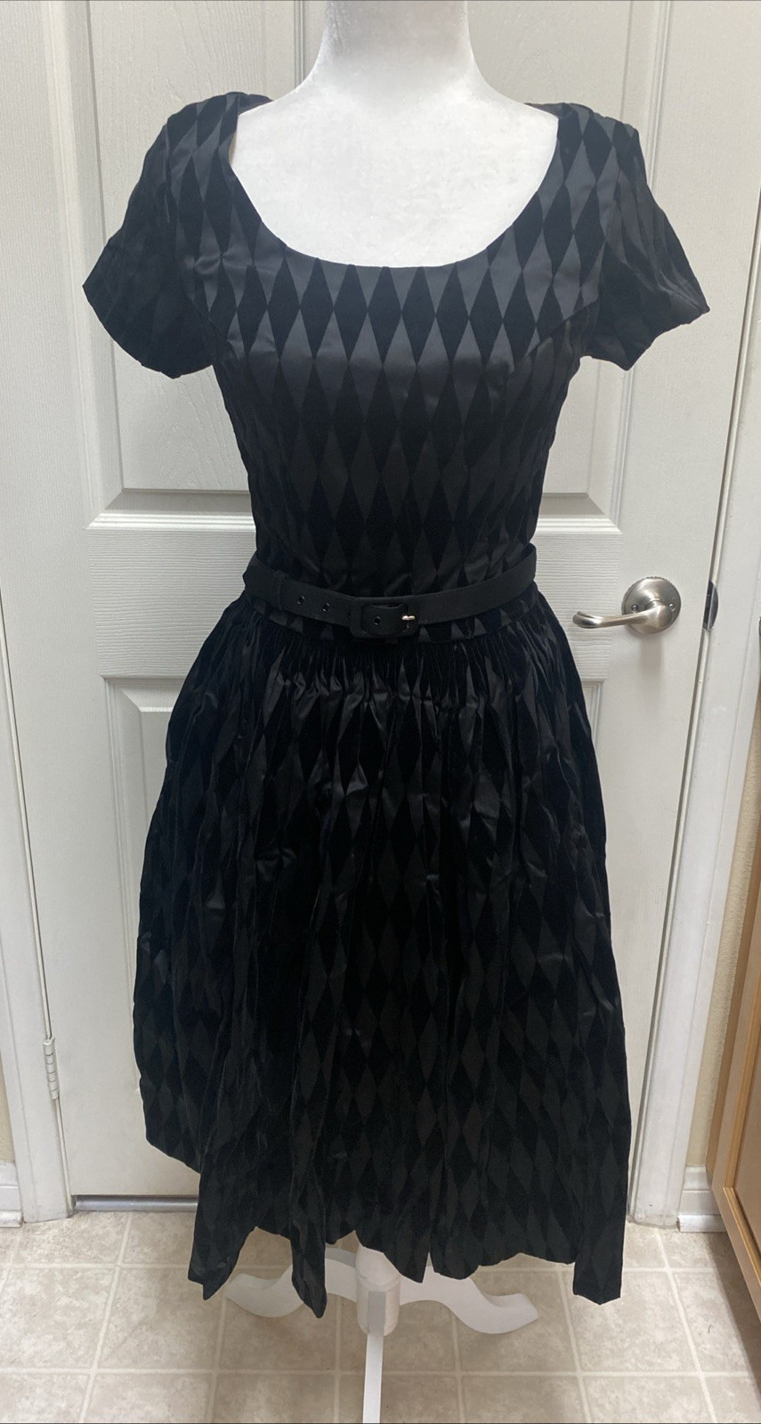 Pinup Couture Black Taffeta Flocked Fit & Flare Dress size M – NEW