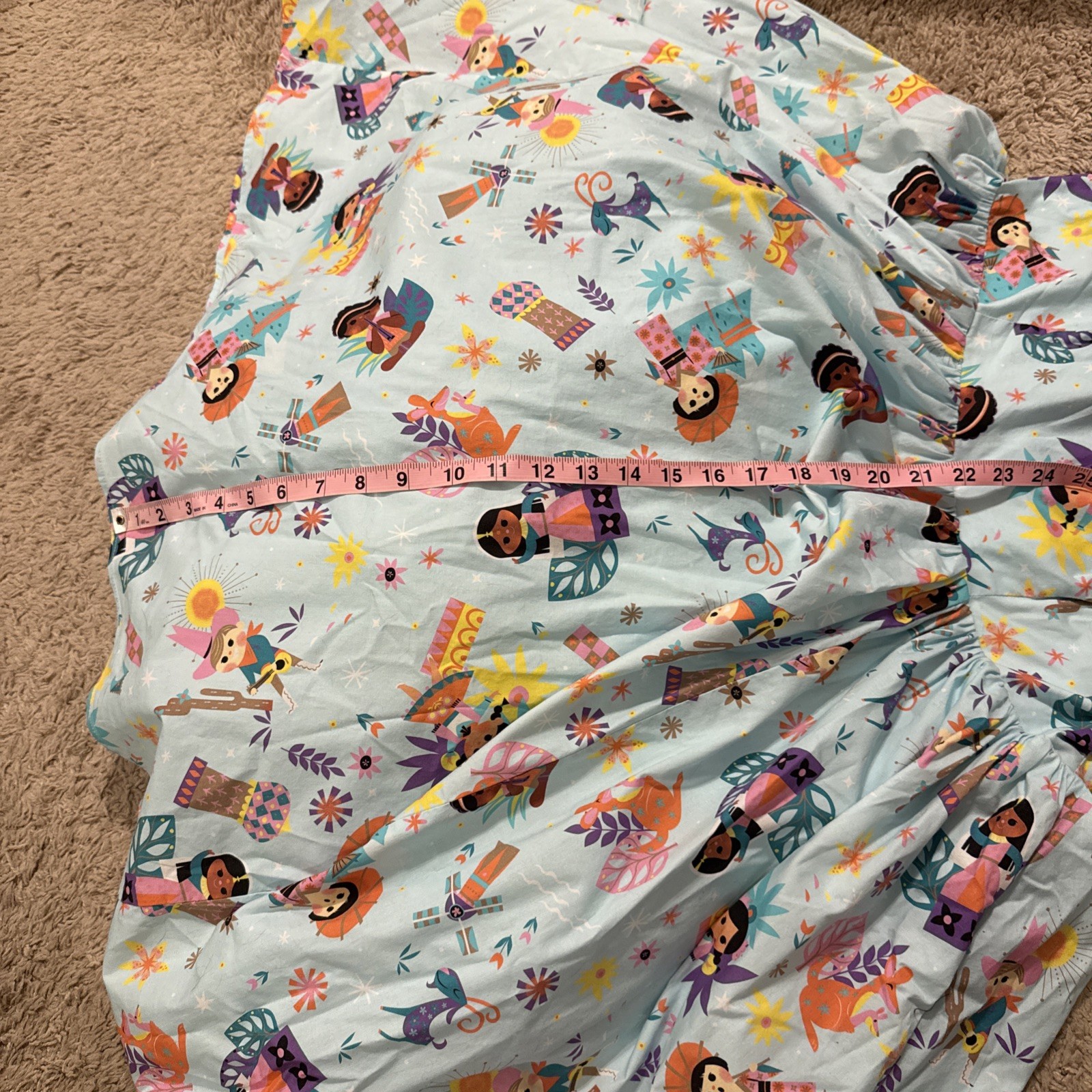 It’s a Small World Disney Dress Women’s XL