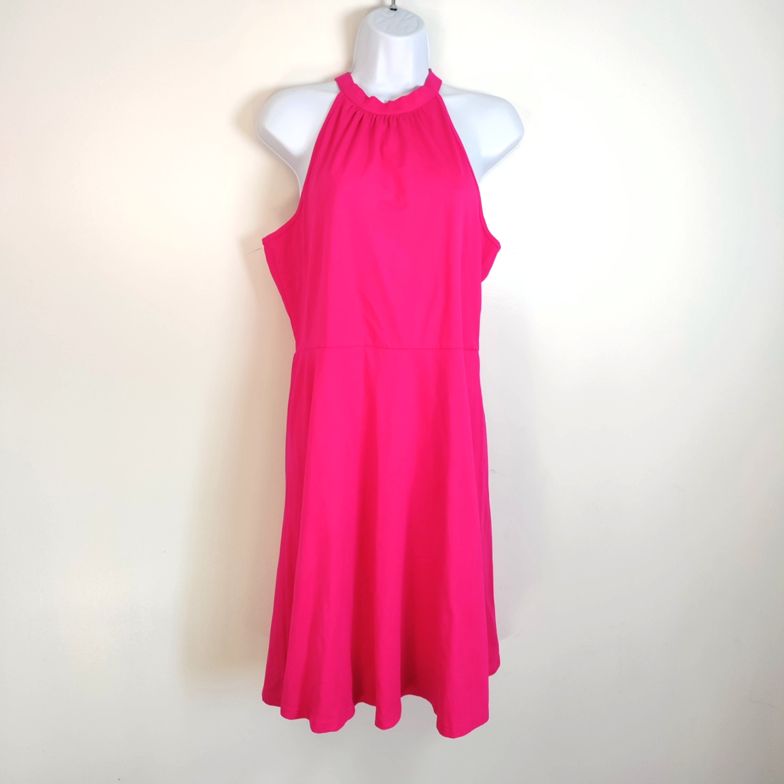 NWT Ouges Halter PinkDress Women L Tie Neck Mini Stretch Fit & Flare Beach Party