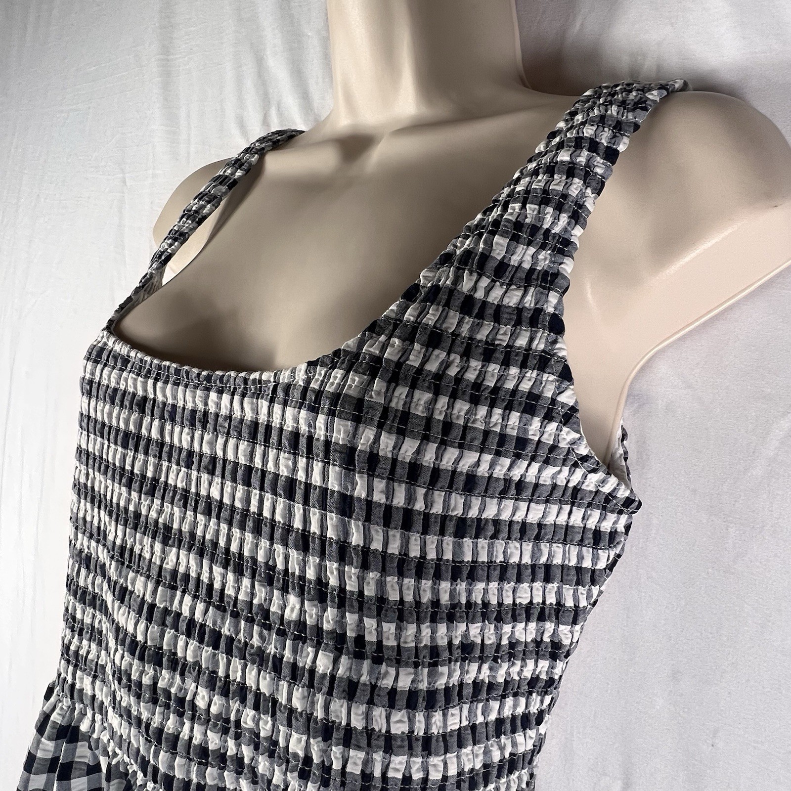 On 34th Dress Women’s Small Below Knee Midi Sleeveless A-Line Smocked Check