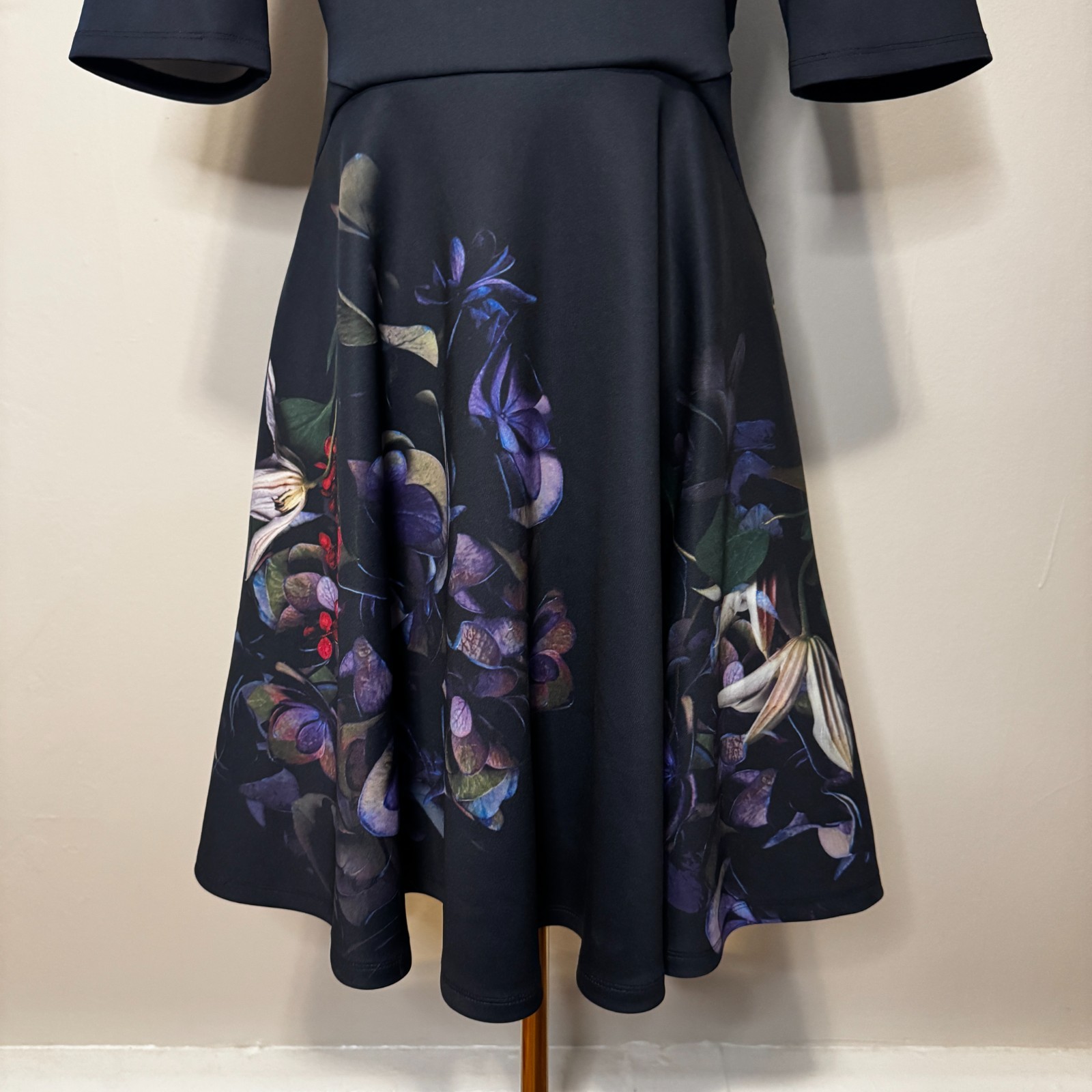 NWOT Ted Baker London Alephie Skater Dress in Black Size 2 US 4-6