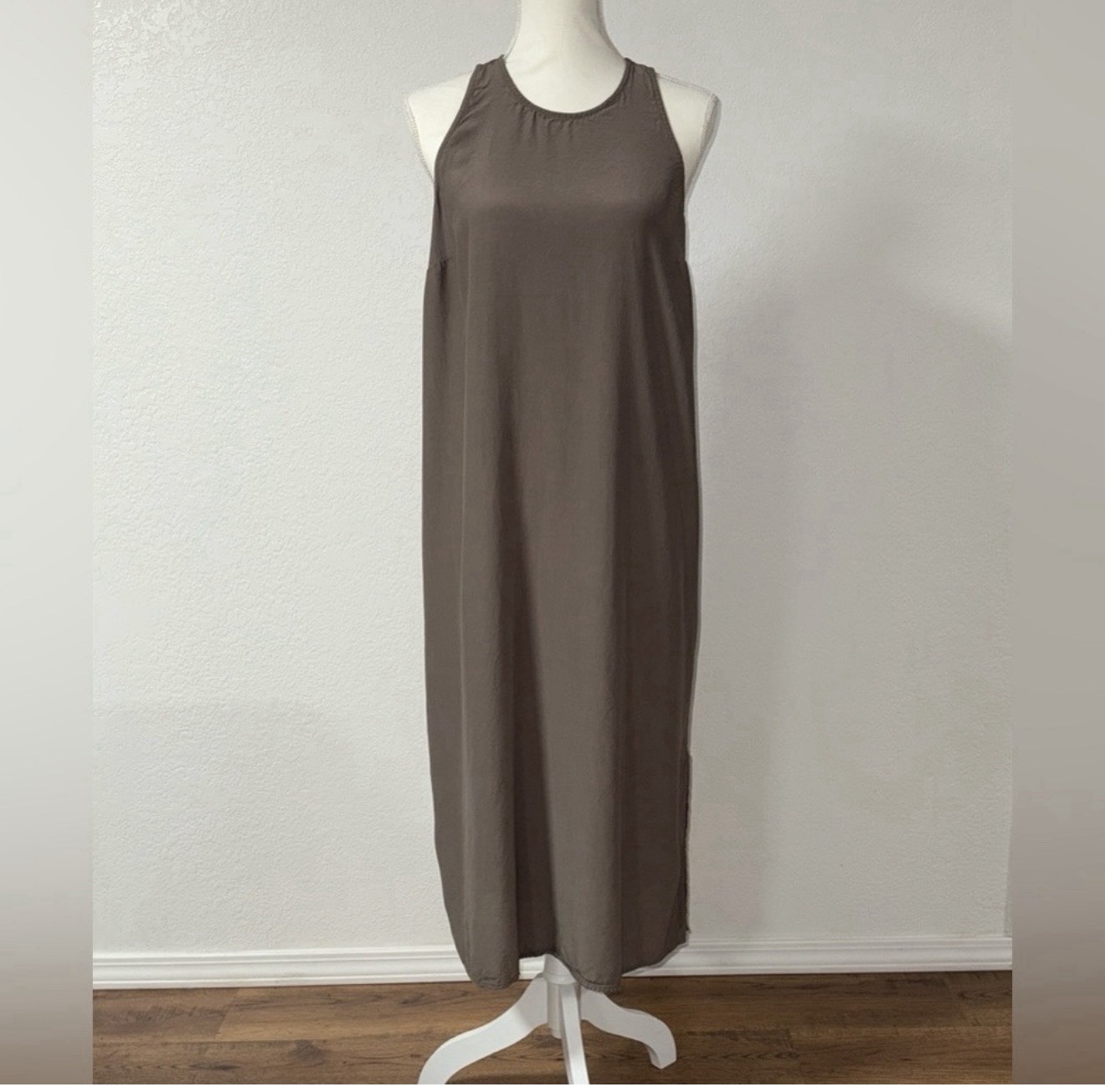 A New Day L Brown Solid Maxi Dress Long Round Neck Sleeveless Hook & Eye