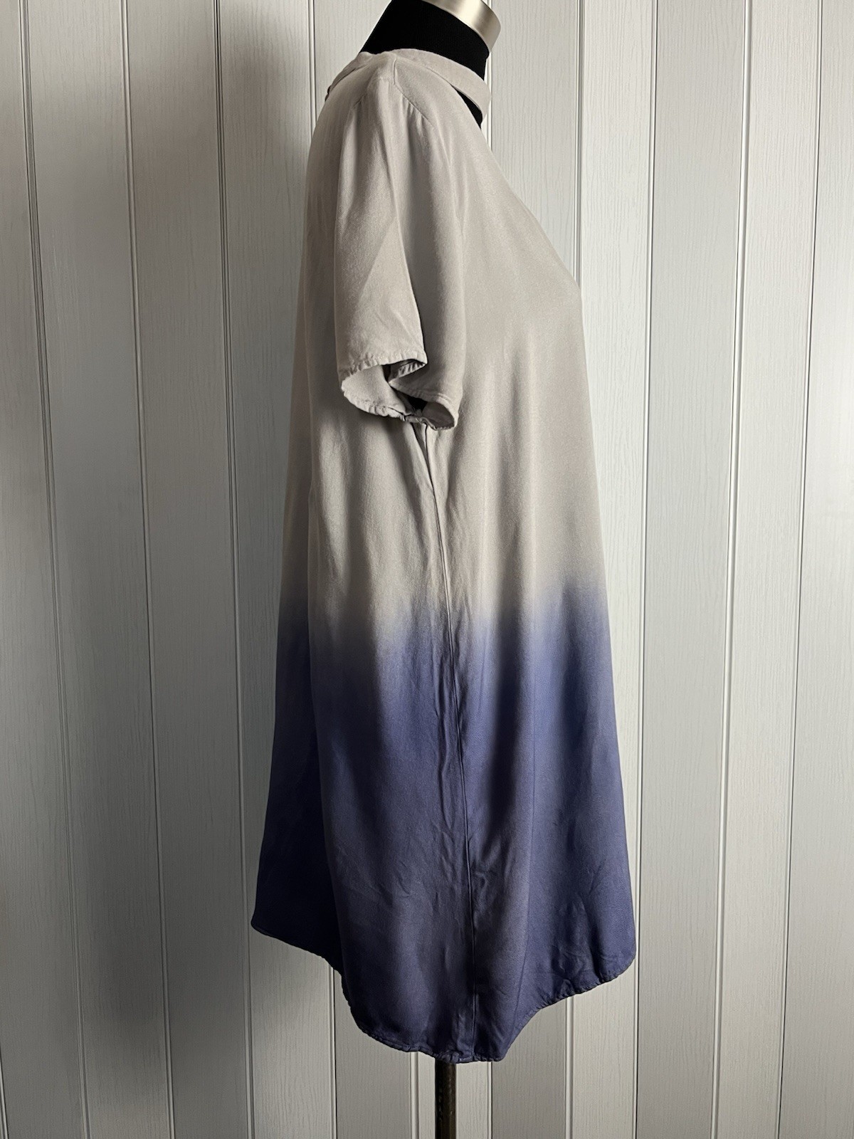 Kori Grey Purple Ombre Size Medium Dress V-Neck Choker Neckline Asymmetric Hem