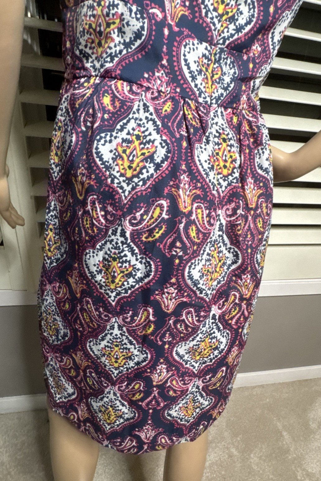 J CREW Size 4 dress Sundress Adjustable Straps Lined Lightweight Zip Closure
