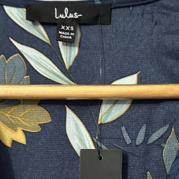 Lulus Love Is Life Navy Blue Floral Satin Wrap Dress Women’s XXS Long Sleeve NWT