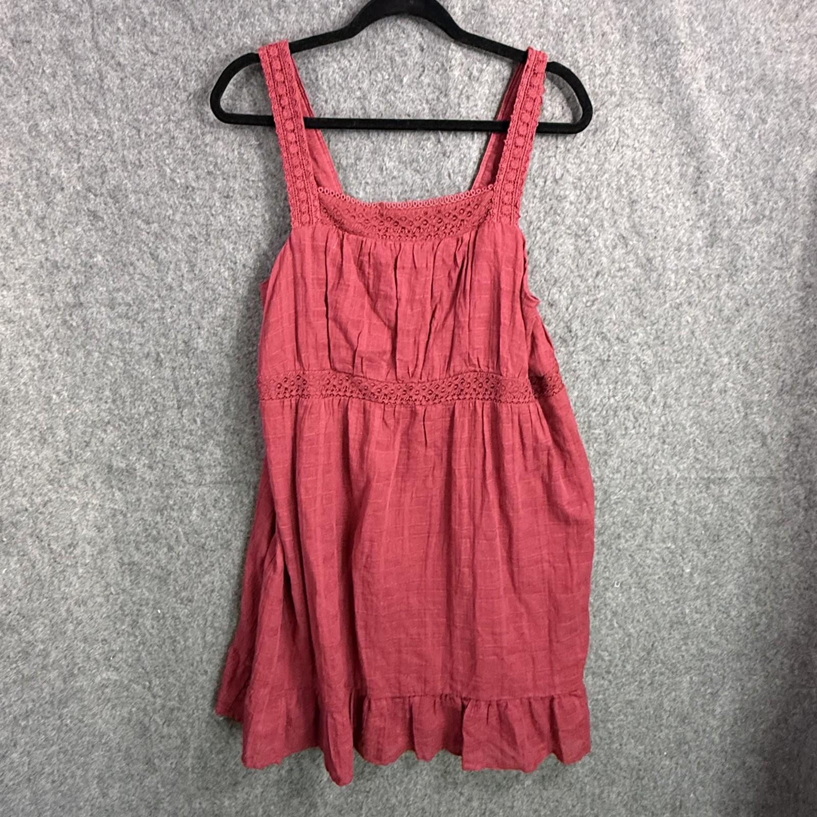 Knox Rose Women’s Rust Red Cotton Blend Crochet Lace Trim Ruffle Hem Mini Dress